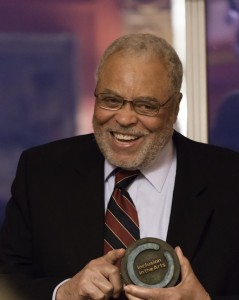 James Earl Jones accepting his Inclusion in the Arts Award